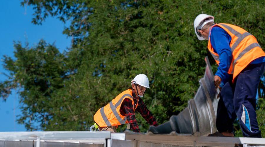 Professional New roof installation in Algonac, MI